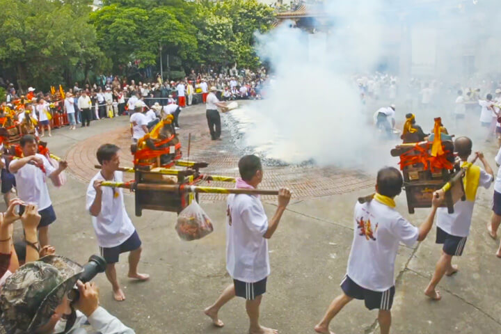 台北保安宮文化祭 過火