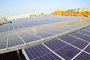 中壢家樂福(安裝太陽能板)